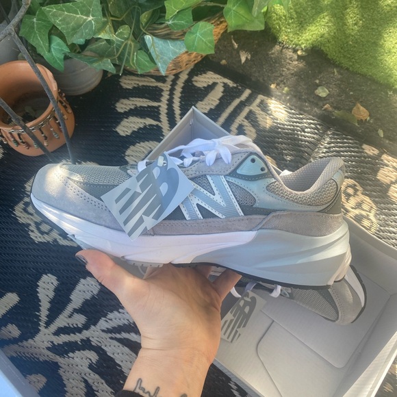 990v6 new balance shoes - Picture 3 of 6